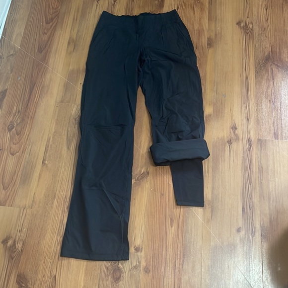 Lululemon Dog Runner Pants - Picture 3 of 7